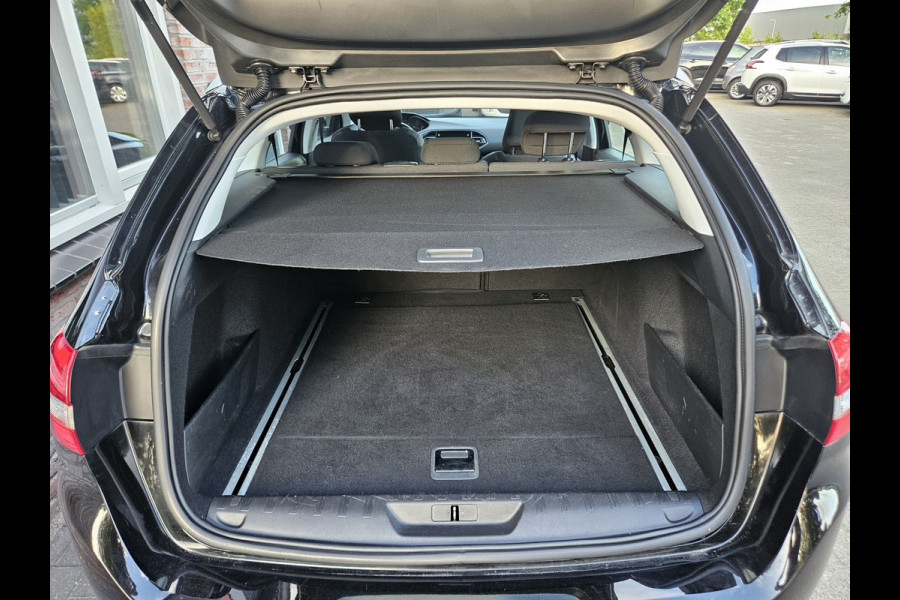 Peugeot 308 SW 1.2 PureTech GT-line Automaat! Trekhaak! Panoramadak! Carplay! Mooie/Nette Auto!