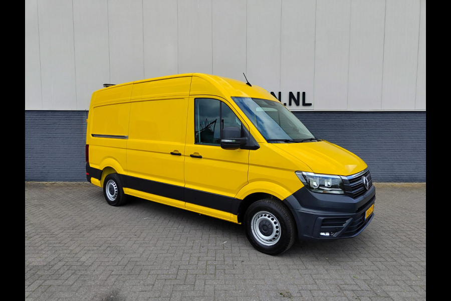 Volkswagen Crafter 35 2.0 TDI L3H3 Highline Airco Trekhaak Comfort Plus bestuurdersstoel Cruise Control Camera Pdc Bluetooth Voorruitverwarming Inbouwkasten Omvormer Signaleringsverlichting Betonplex Vloer Wandbetimmering Licht- en regensensor 3.000KG Trekgewicht 1e Eigenaar Origineel Nederlandse Bus