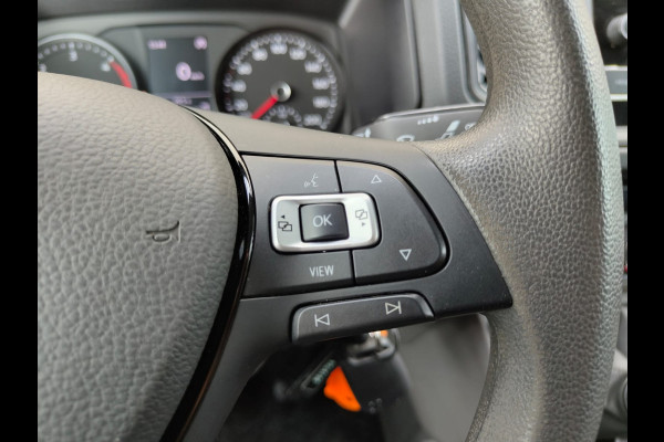 Volkswagen Crafter 35 2.0 TDI L3H3 Highline Airco Trekhaak Comfort Plus bestuurdersstoel Cruise Control Camera Pdc Bluetooth Voorruitverwarming Inbouwkasten Omvormer Signaleringsverlichting Betonplex Vloer Wandbetimmering Licht- en regensensor 3.000KG Trekgewicht 1e Eigenaar Origineel Nederlandse Bus