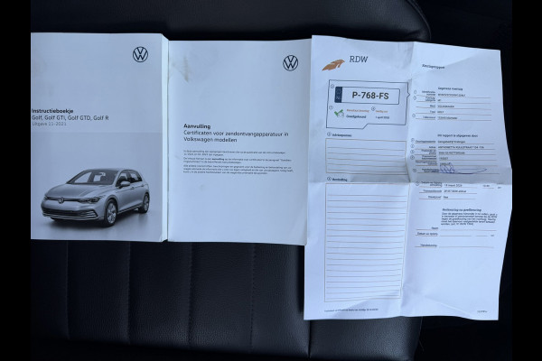 Volkswagen Golf 1.0 TSI / Apple CarPlay-Android / LEDER interieur + Stuur / Licht & Zicht Pakket / ALL-Season / 1e Eigenaar