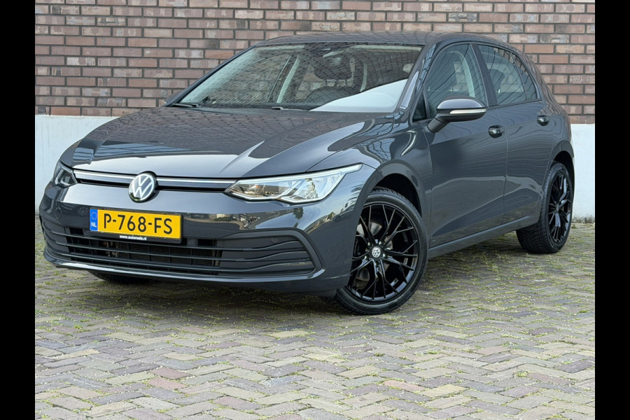 Volkswagen Golf 1.0 TSI / Apple CarPlay-Android / LEDER interieur + Stuur / Licht & Zicht Pakket / ALL-Season / 1e Eigenaar