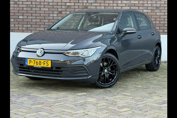 Volkswagen Golf 1.0 TSI / Apple CarPlay-Android / LEDER interieur + Stuur / Licht & Zicht Pakket / ALL-Season / 1e Eigenaar