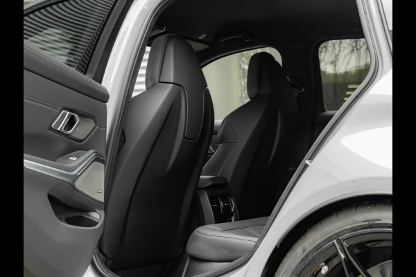 BMW 3 Serie Touring M3 xDrive - Carbon Brakes - Stoelventilatie - Carbon Interieur