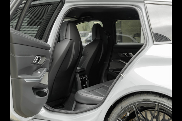 BMW 3 Serie Touring M3 xDrive - Carbon Brakes - Stoelventilatie - Carbon Interieur