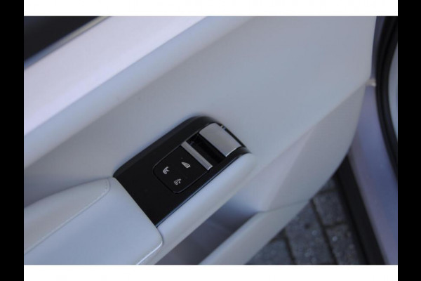 Volvo ES90 333PK Single Motor Extended Range Ultra 92 kWh Luchtvering / Bowers & Wilkins / 22" / Pilot Assist Pack / Visual Park assist / Geventileerde voor- en achterstoelen / Panoramadak / Massagefunctie voorstoelen / Soft Close / HD Pixel LED koplampen
