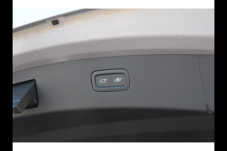 Volvo ES90 333PK Single Motor Extended Range Ultra 92 kWh Luchtvering / Bowers & Wilkins / 22" / Pilot Assist Pack / Visual Park assist / Geventileerde voor- en achterstoelen / Panoramadak / Massagefunctie voorstoelen / Soft Close / HD Pixel LED koplampen
