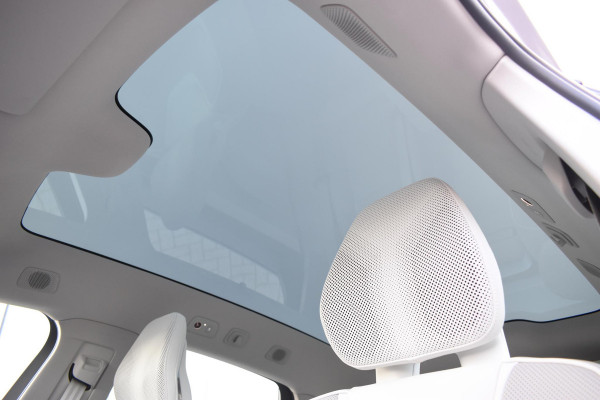 Volvo ES90 333PK Single Motor Extended Range Ultra 92 kWh Luchtvering / Bowers & Wilkins / 22" / Pilot Assist Pack / Visual Park assist / Geventileerde voor- en achterstoelen / Panoramadak / Massagefunctie voorstoelen / Soft Close / HD Pixel LED koplampen