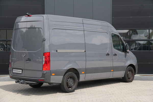 Mercedes-Benz Sprinter 317CDI L2H2 Pro - Navi - Camera - Cruise - Betimmering - Trekhaak - Blind Spot - Rijklaar