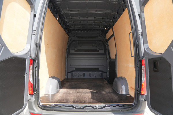 Mercedes-Benz Sprinter 317CDI L2H2 Pro - Navi - Camera - Cruise - Betimmering - Trekhaak - Blind Spot - Rijklaar