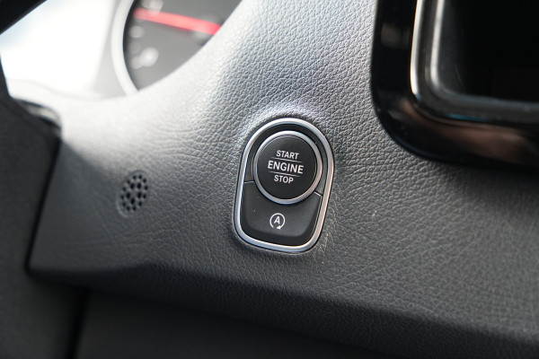 Mercedes-Benz Sprinter 317CDI L2H2 Pro - Navi - Camera - Cruise - Betimmering - Trekhaak - Blind Spot - Rijklaar