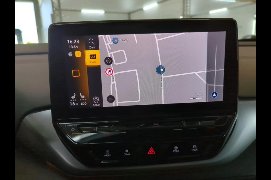Volkswagen ID.4 First 77 kWh 204 PK | SOH 92,21% |  Navigatie | Parkeercamera | 20" LM velgen