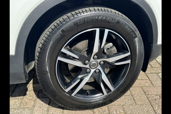 Volvo XC40 2.0 T4 AWD Inscription R-Design Pano Camer carplay Trekhaak Navi