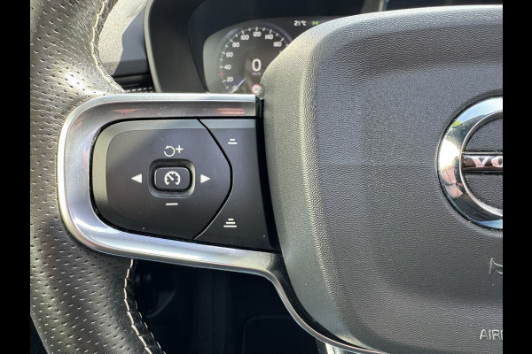 Volvo XC40 2.0 T4 AWD Inscription R-Design Pano Camer carplay Trekhaak Navi