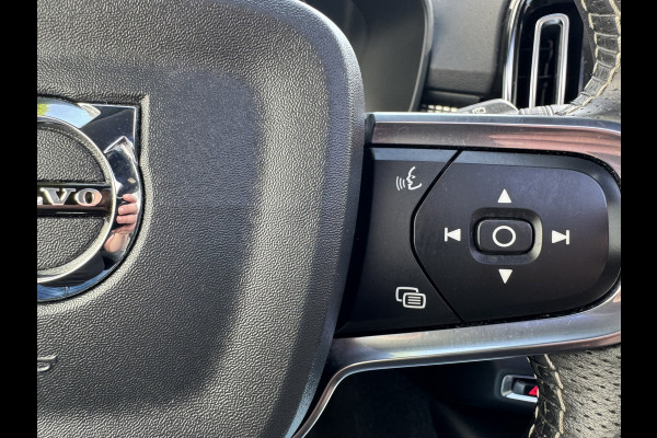 Volvo XC40 2.0 T4 AWD Inscription R-Design Pano Camer carplay Trekhaak Navi
