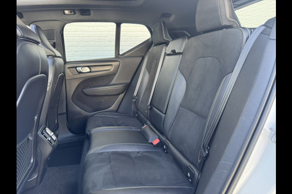 Volvo XC40 2.0 T4 AWD Inscription R-Design Pano Camer carplay Trekhaak Navi