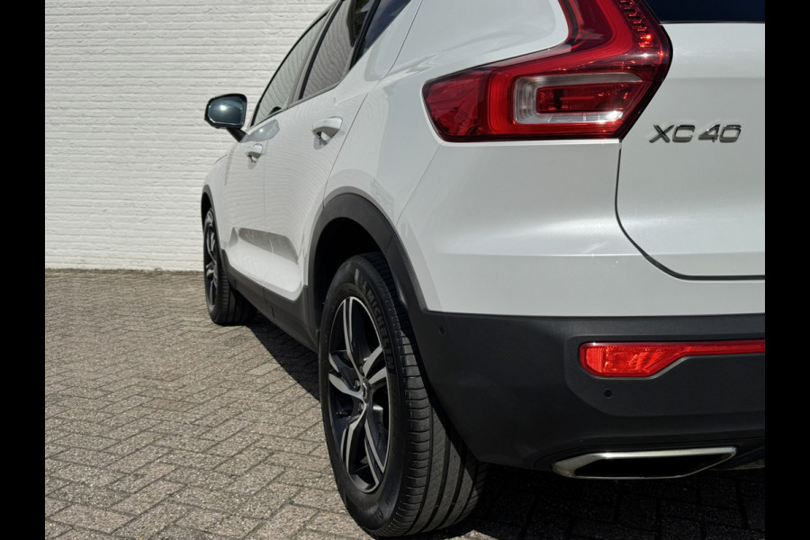 Volvo XC40 2.0 T4 AWD Inscription R-Design Pano Camer carplay Trekhaak Navi