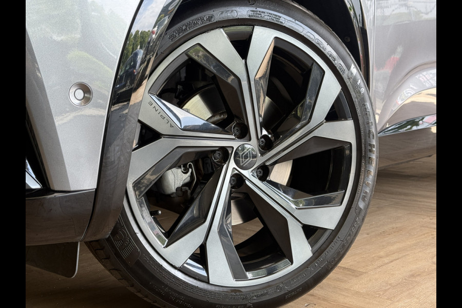 Renault Austral 1.2 Full hybrid 200pk iconic esprit Alpine | Groot Navi | 20" | 360 | ACC | HUD | Dodehoek | Stoel, stuur & Voorruit verwarming | 100% Dealer Onderhouden! Verlengde Garantie tot 04-2028