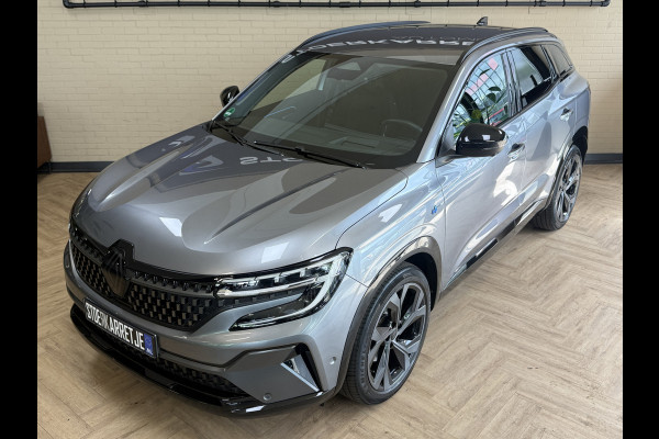 Renault Austral 1.2 Full hybrid 200pk iconic esprit Alpine | Groot Navi | 20" | 360 | ACC | HUD | Dodehoek | Stoel, stuur & Voorruit verwarming | 100% Dealer Onderhouden! Verlengde Garantie tot 04-2028