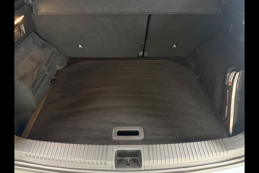 Renault Austral 1.2 Full hybrid 200pk iconic esprit Alpine | Groot Navi | 20" | 360 | ACC | HUD | Dodehoek | Stoel, stuur & Voorruit verwarming | 100% Dealer Onderhouden! Verlengde Garantie tot 04-2028