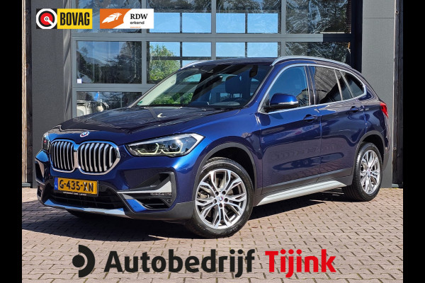BMW X1 sDrive20i VDL Nedcar Edition | LED | Trekhaak | Leder | Stoelverwarming | Camera | Elek. achterklep |