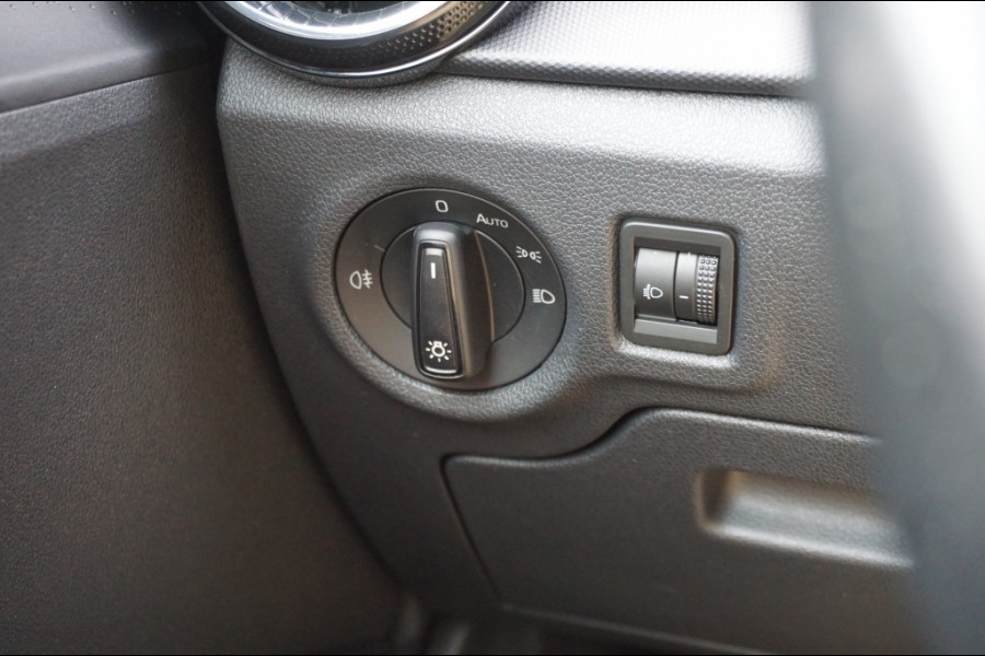Škoda Fabia 95PK Ambition ZUINIG | WINTERPACK | CAMERA | CARPLAY