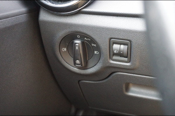Škoda Fabia 95PK Ambition ZUINIG | WINTERPACK | CAMERA | CARPLAY