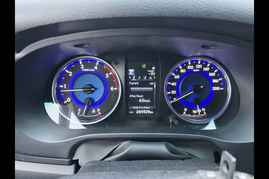 Toyota Hilux 2.4 D-4D-F Double Cab Professional Automaat