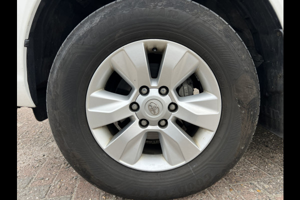 Toyota Hilux 2.4 D-4D-F Double Cab Professional Automaat