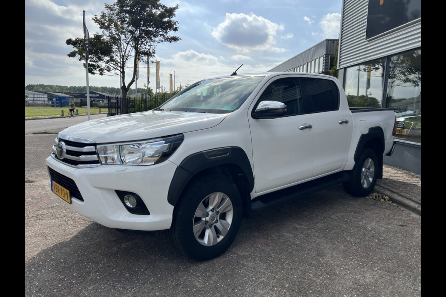 Toyota Hilux 2.4 D-4D-F Double Cab Professional Automaat