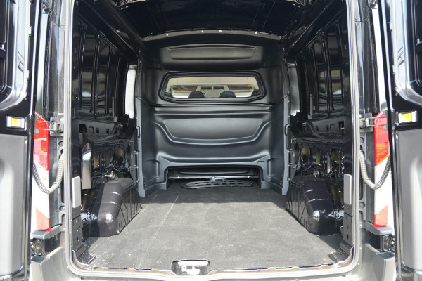 Ford Transit 350 2.0 TDCI L3H2 Trend 130pk DC 7 zits - Navi - Stoelverwarming - Raptor - Cruise - Trekhaak - PDC - Rijklaar