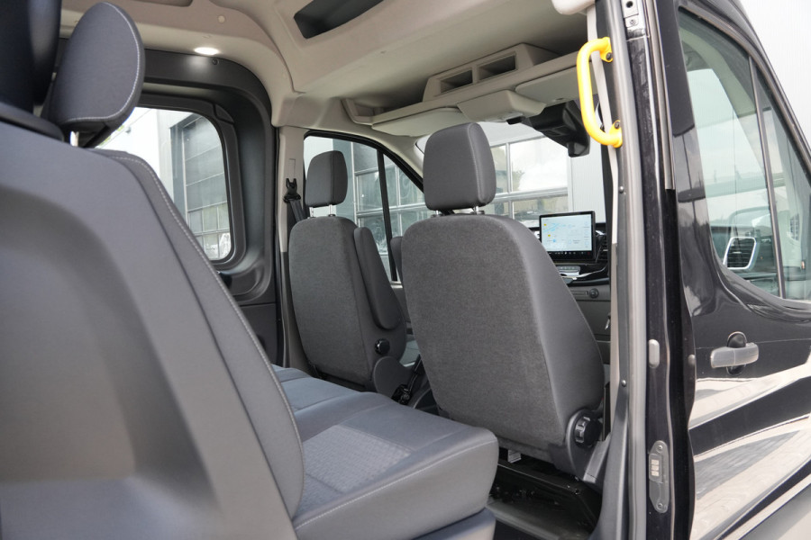 Ford Transit 350 2.0 TDCI L3H2 Trend 130pk DC 7 zits - Navi - Stoelverwarming - Raptor - Cruise - Trekhaak - PDC - Rijklaar