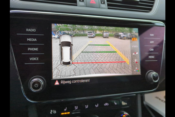 Škoda Superb Combi 1.4 TSI iV Sportline Business | Matrix-LED | Camera | Memory | Navigatie