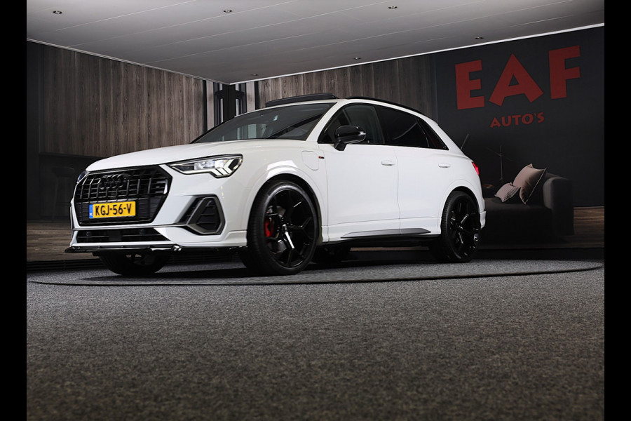 Audi Q3 45 TFSI e RSQ3 Look / AUT / Cc / Lane Assist / Camera / Dig Cockpit / Open Panoramadak / Pdc / Matrix / 21 Inch