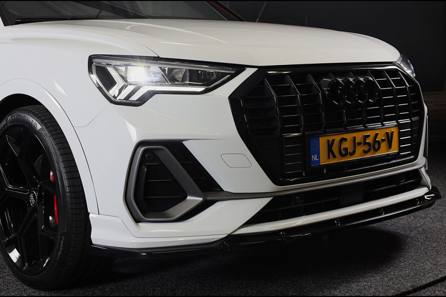 Audi Q3 45 TFSI e RSQ3 Look / AUT / Cc / Lane Assist / Camera / Dig Cockpit / Open Panoramadak / Pdc / Matrix / 21 Inch