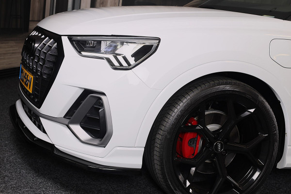 Audi Q3 45 TFSI e RSQ3 Look / AUT / Cc / Lane Assist / Camera / Dig Cockpit / Open Panoramadak / Pdc / Matrix / 21 Inch