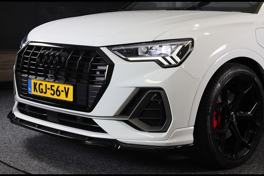 Audi Q3 45 TFSI e RSQ3 Look / AUT / Cc / Lane Assist / Camera / Dig Cockpit / Open Panoramadak / Pdc / Matrix / 21 Inch