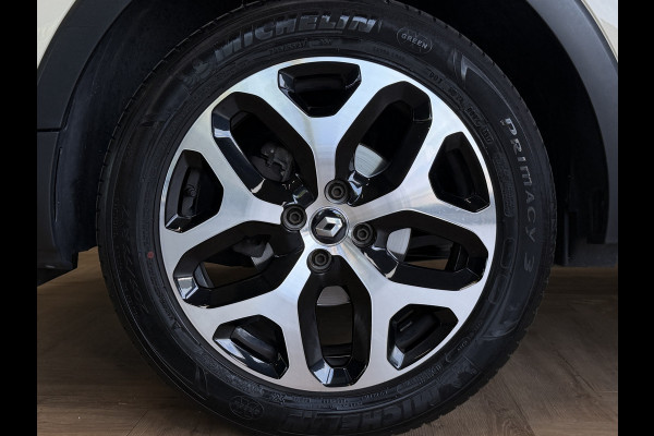 Renault Captur 0.9 TCe Intens Navi | 17" | Stoelverwarming | Camera | Bluetooth | 100% elk jaar Dealer onderhouden!