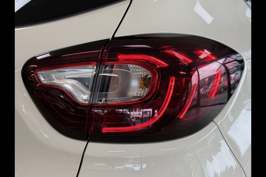 Renault Captur 0.9 TCe Intens Navi | 17" | Stoelverwarming | Camera | Bluetooth | 100% elk jaar Dealer onderhouden!
