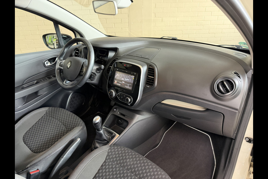 Renault Captur 0.9 TCe Intens Navi | 17" | Stoelverwarming | Camera | Bluetooth | 100% elk jaar Dealer onderhouden!