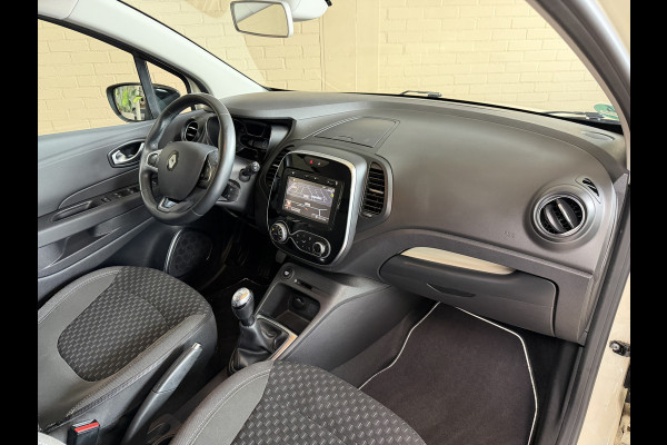 Renault Captur 0.9 TCe Intens Navi | 17" | Stoelverwarming | Camera | Bluetooth | 100% elk jaar Dealer onderhouden!