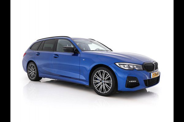 BMW 3 Serie Touring 330e High Executive M-Sportpack (Plug-in) Aut. *LEATHER-MICROFIBRE | FULL-LED | DIGI-COCKPIT | HEATED-SPORTSEATS | CAMERA | CARPLAY | SHIFT-PADDLES | NAVI-FULLMAP | PRIVACY-GLASS | ECC | PDC | CRUISE | TOWBAR | 18''ALU*