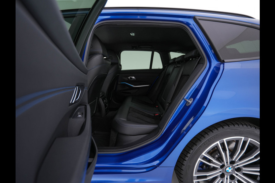 BMW 3 Serie Touring 330e High Executive M-Sportpack (Plug-in) Aut. *LEATHER-MICROFIBRE | FULL-LED | DIGI-COCKPIT | HEATED-SPORTSEATS | CAMERA | CARPLAY | SHIFT-PADDLES | NAVI-FULLMAP | PRIVACY-GLASS | ECC | PDC | CRUISE | TOWBAR | 18''ALU*