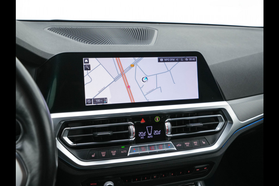 BMW 3 Serie Touring 330e High Executive M-Sportpack (Plug-in) Aut. *LEATHER-MICROFIBRE | FULL-LED | DIGI-COCKPIT | HEATED-SPORTSEATS | CAMERA | CARPLAY | SHIFT-PADDLES | NAVI-FULLMAP | PRIVACY-GLASS | ECC | PDC | CRUISE | TOWBAR | 18''ALU*