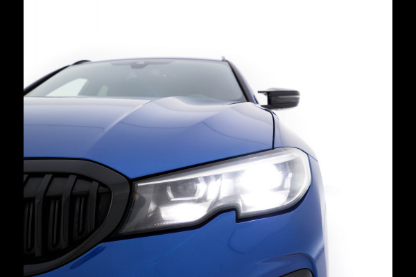 BMW 3 Serie Touring 330e High Executive M-Sportpack (Plug-in) Aut. *LEATHER-MICROFIBRE | FULL-LED | DIGI-COCKPIT | HEATED-SPORTSEATS | CAMERA | CARPLAY | SHIFT-PADDLES | NAVI-FULLMAP | PRIVACY-GLASS | ECC | PDC | CRUISE | TOWBAR | 18''ALU*