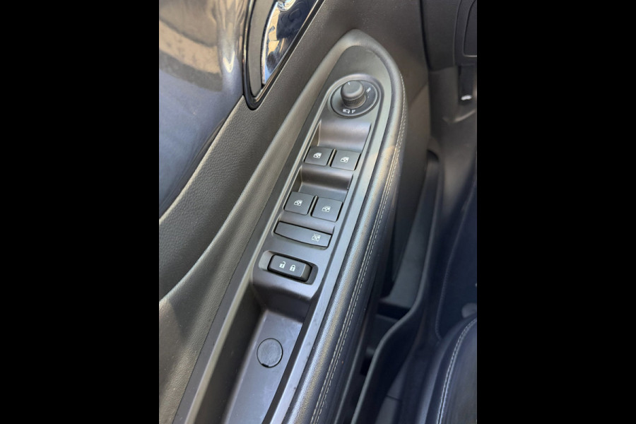Opel Mokka X 1.4 Turbo Innovation - Automaat I Navigatie I Airco I LED I Camera I 1/2 Leer I Trekhaak I Dealer onderhouden