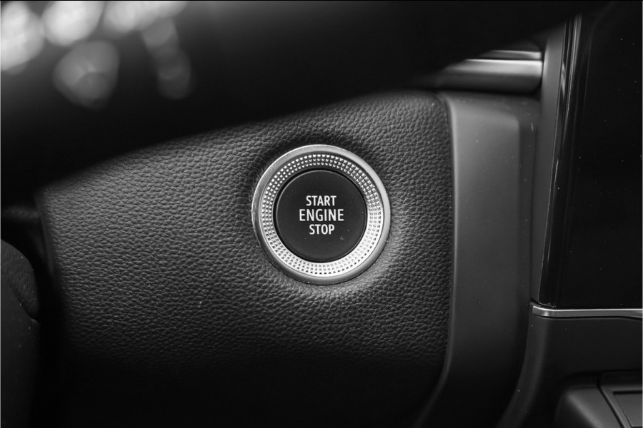 Renault Captur 1.6 E-Tech Plug-in Hybrid 160 Intens Pano Stoelverw Trekhaak 18"
