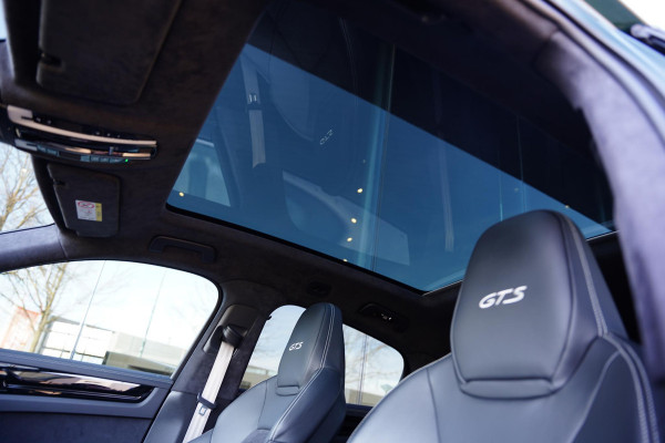 Porsche Cayenne Coupé 4.0 GTS P.T.S. Goodwood Green