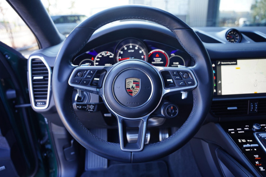 Porsche Cayenne Coupé 4.0 GTS P.T.S. Goodwood Green
