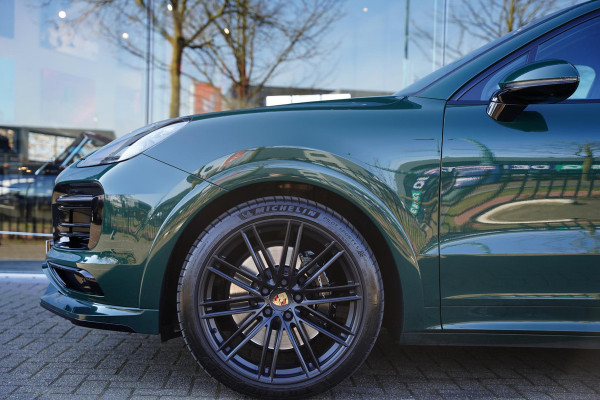 Porsche Cayenne Coupé 4.0 GTS P.T.S. Goodwood Green