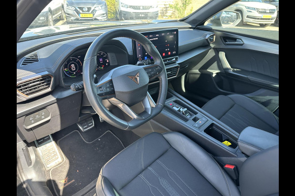 CUPRA Formentor 1.4 e-Hybrid VZ Performance | Wegklapbare trekhaak | Elek. klep | Stuur & Stoelverwarming | Camera | Adaptive cruise control | Memory seats